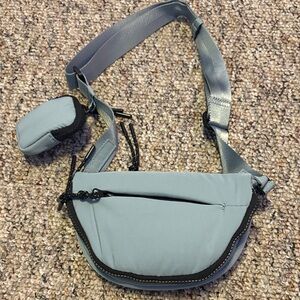 Stylish Gray Women’s Crossbody Bag